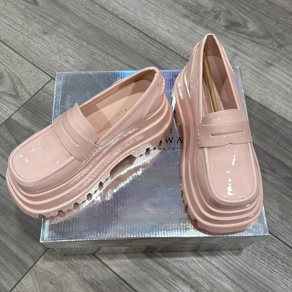 Shoes - Picture 3 of 4